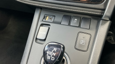 Toyota Auris 1.8 Hybrid Design TSS 5dr CVT [Nav] Hybrid Hatchback